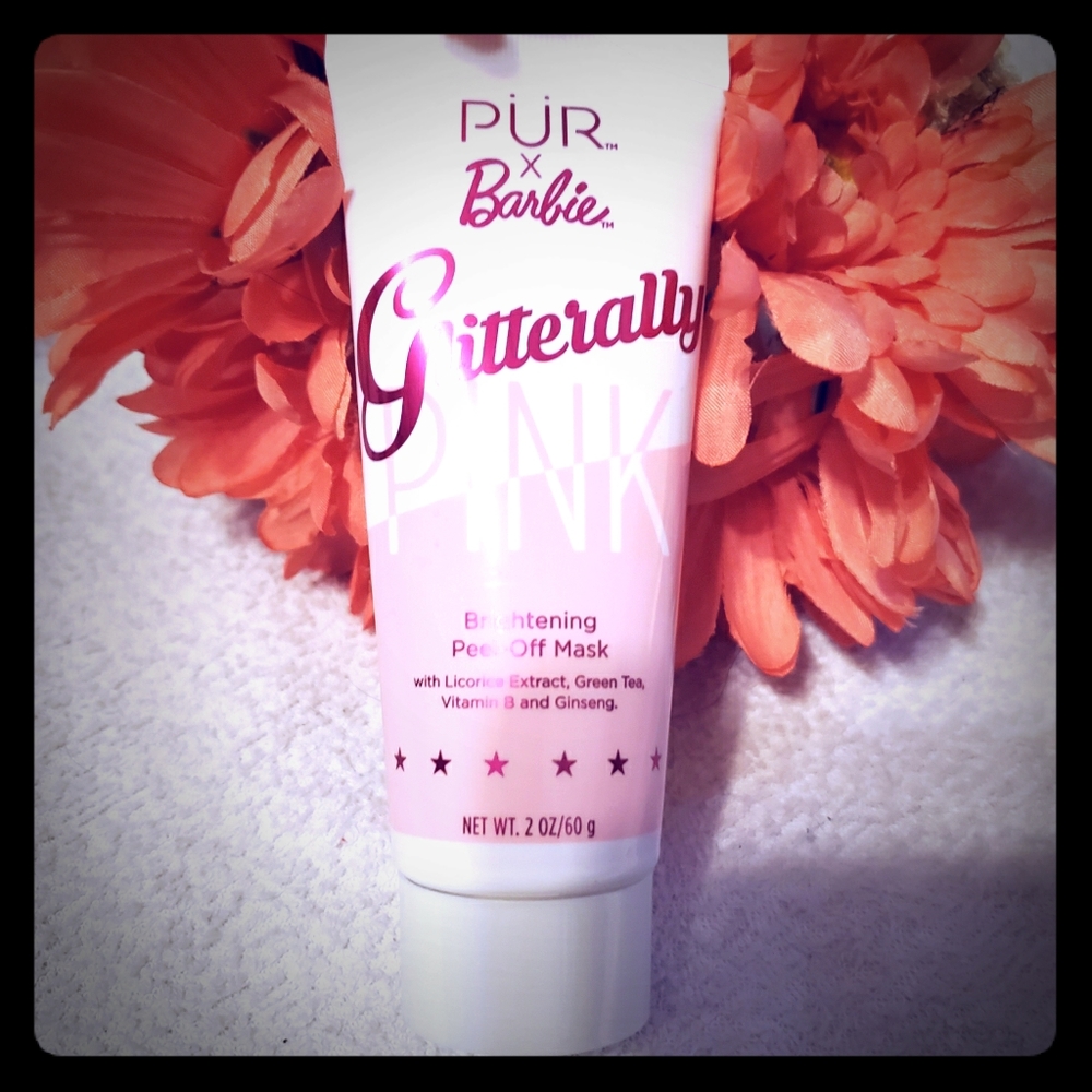 Glitteraly Pink Mask